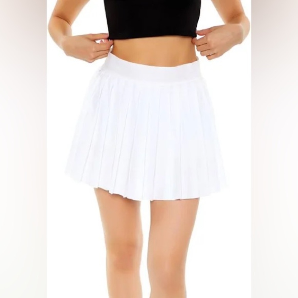 Forever 21 white pleated skirt size S